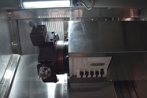 Curso de programación de torno CNC HSD40 Máquina combinada de torno CNC - Product Image 3