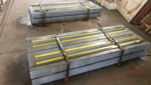 <span class=keywords><strong>Impact</strong></span> <span class=keywords><strong>Crusher</strong></span> Slijtage Onderdelen NP1315 <span class=keywords><strong>Blow</strong></span> <span class=keywords><strong>Bar</strong></span> Hoge Chroom Gelegeerd Staal Casting <span class=keywords><strong>Crusher</strong></span> Hamer - Product Image 3