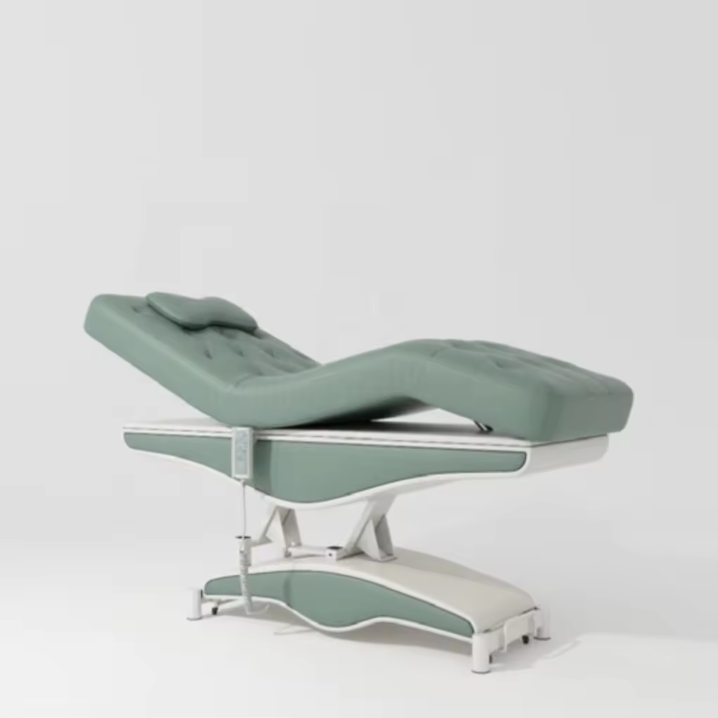 สีเขียวอ่อน