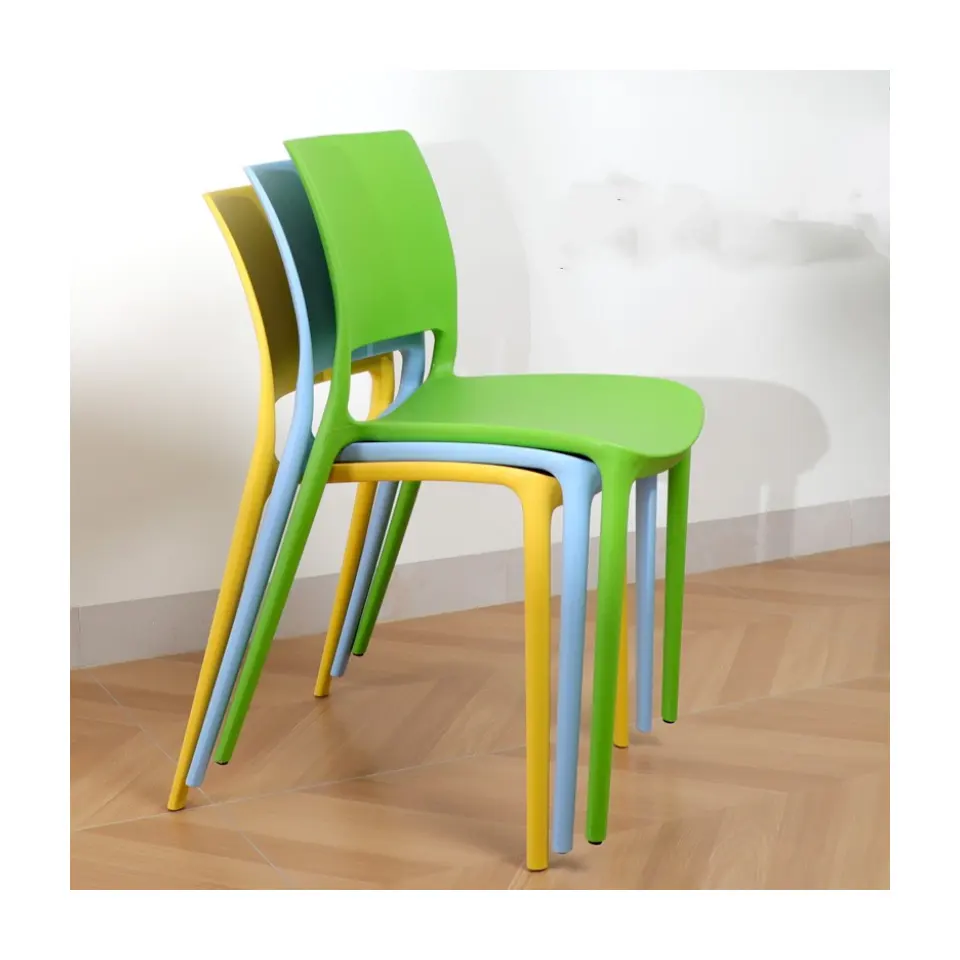 Cadeiras PP para exterior com design famoso para restaurantes, preço barato, cadeiras em plástico em resina, empilháveis, cadeiras de plástico para jantar, em PP