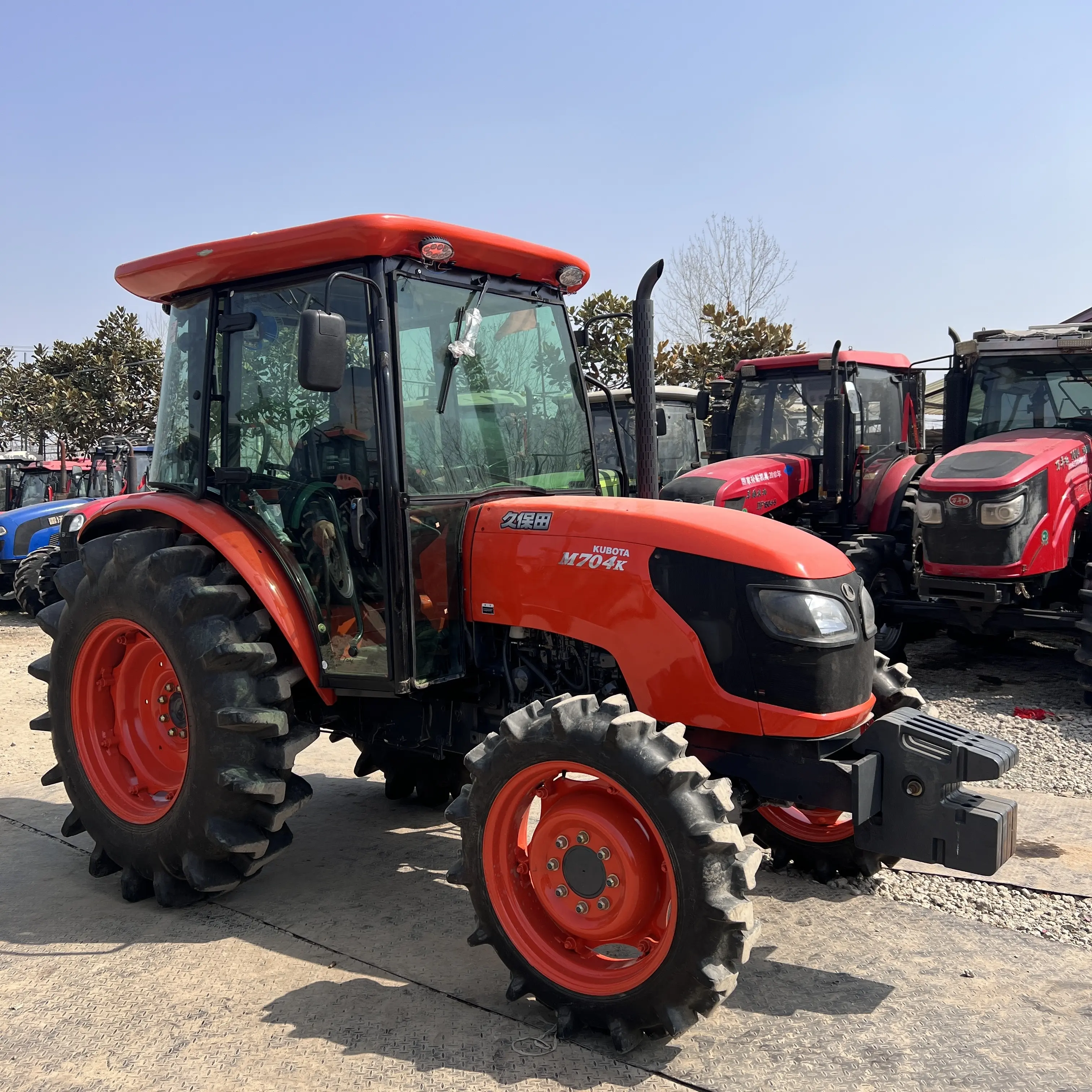used tractor 4x4wd Kubota M70470HP with cabin high quality fefurbished agricultural machinery wheel farm tractors spare parts