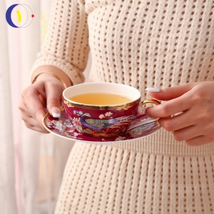 复古英国花茶具，配有杯碟陶瓷水果茶壶和杯碟 - Product Image 5