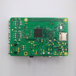 Raspberry Pi 3 Modello B 1GB di RAM Quad Core da 1.2GHz versione 64bit CPU WiFi & BLE E14 per raspberry pi