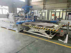 Máquina enrutadora CNC AR1530 de producción de muebles con mesa de descarga de carga automática y software de anidación - Product Image 6