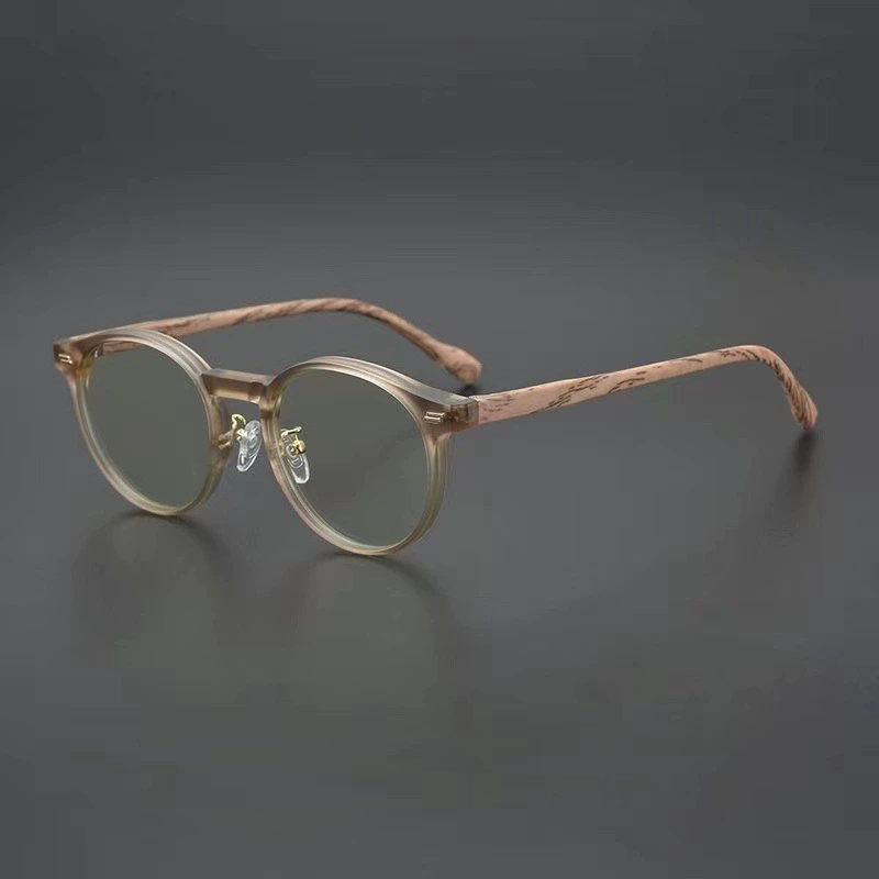 Transparent brown