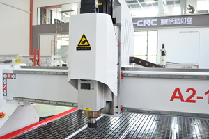 1325 di vendita diretta DSP A18 con sistema di controllo della maniglia 4 assi Router Cnc Cnc taglio del legno con tavolo sottovuoto - Product Image 2