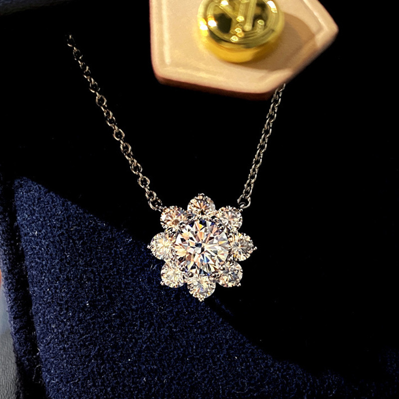 XL342 necklace