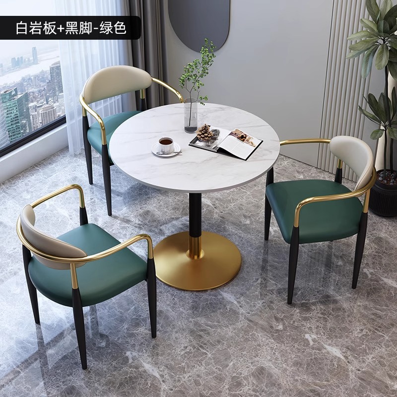Pieds bicolores blancs, bureau 80 cm + 3 chaises vertes