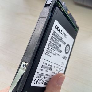 Mzils7t6hmls-000c3 hàng đầu Delhi thống nhất 680f 7.68TB pm1643 12 Gb/giây SAS SSD 118000520 máy chủ nội bộ HDD nhiệt độ rộng - Product Image 2