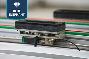 Su misura automatico di carico e scarico 4 lati di legno porta macchina di taglio cnc router per il legno in America US - Product Image 4