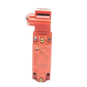 XCS-C703 240V 3A nuovo originale Ready Stock automazione industriale PLC dedicato Controller di programmazione PLC - Product Image 1