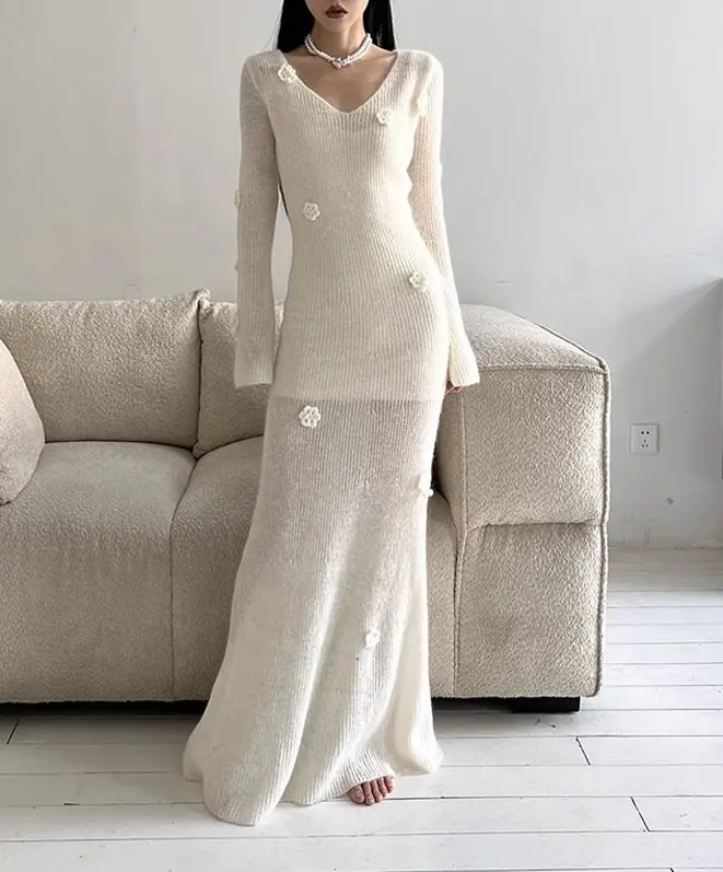 Robe pull longue en mohair personnalisée pour femme avec fleur en crochet