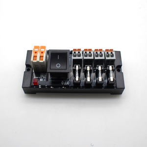 DC Video Power Splitter 12V DC 4 6 Convertidor de salida de 8 vías Protección contra sobrecorriente - Product Image 3