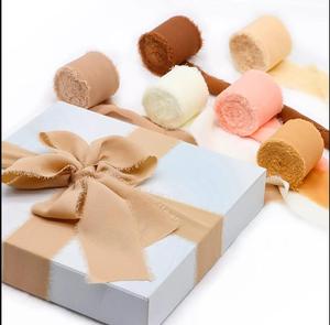 OKAY Handmade <span class=keywords><strong>Bulk</strong></span> 1 Polegada 2 Polegadas 3 Polegadas 4 Polegadas 10cm Lilás Franja Chiffon <span class=keywords><strong>Ribbon</strong></span> Com Borda Desfiada