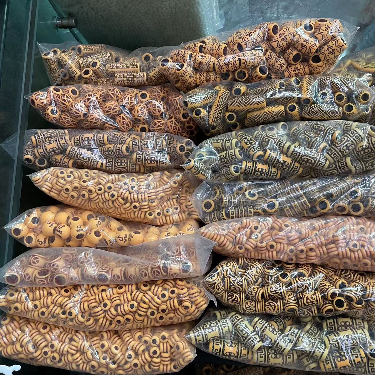 3 (aléatoire 1 sac)