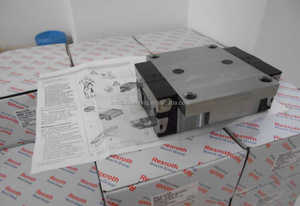 Rexroth <strong>Runner</strong> <strong>Block</strong> R167121220 <strong>Linear</strong> Guide <strong>Rail</strong> and Slide <strong>Block</strong> R167121320 R167121420 - Product Image 3