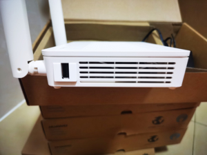 ホット販売HWONU Eg8145V54 G/5G 5DBI Xpon Eg8145V5デュアルバンドEponGPONはFTTHFTTXテレコムネットワークと互換性があります新しい - Product Image 6