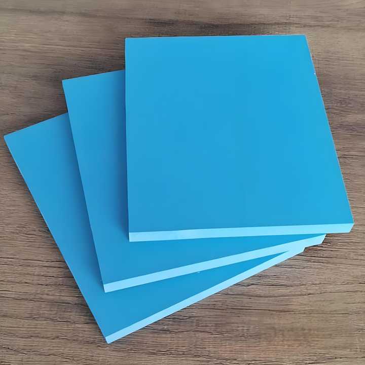 UV-bedruckte 1mm-3mm dicke PVC-Hartschaum platte 50mm CNC-Form Glattes Thermo formen im Freien PE-Materials ch neiden