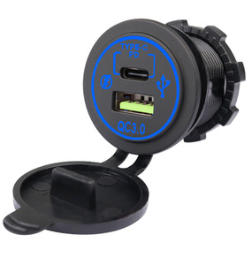 双端口12-24v通用汽车总线插座，带QC3.0 20W PD <span class=keywords><strong>USB</strong></span> C型汽车充电器