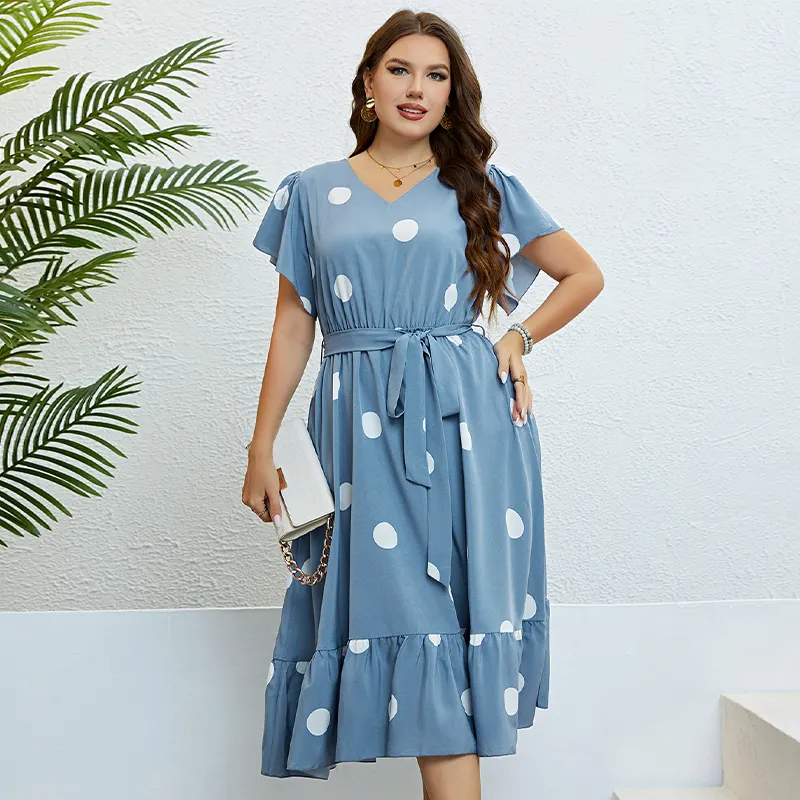 Neuheiten Plus Size Damen bekleidung Weiß Polka Dot Hellblaues Kleid Elastische Taille Kurzarm Polyester Elegantes Langes Kleid