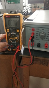 <strong>Outputs</strong> 1000V Current <strong>Outputs</strong> 10A ET030-E Multifunction Calibrator, Multimeter test Device