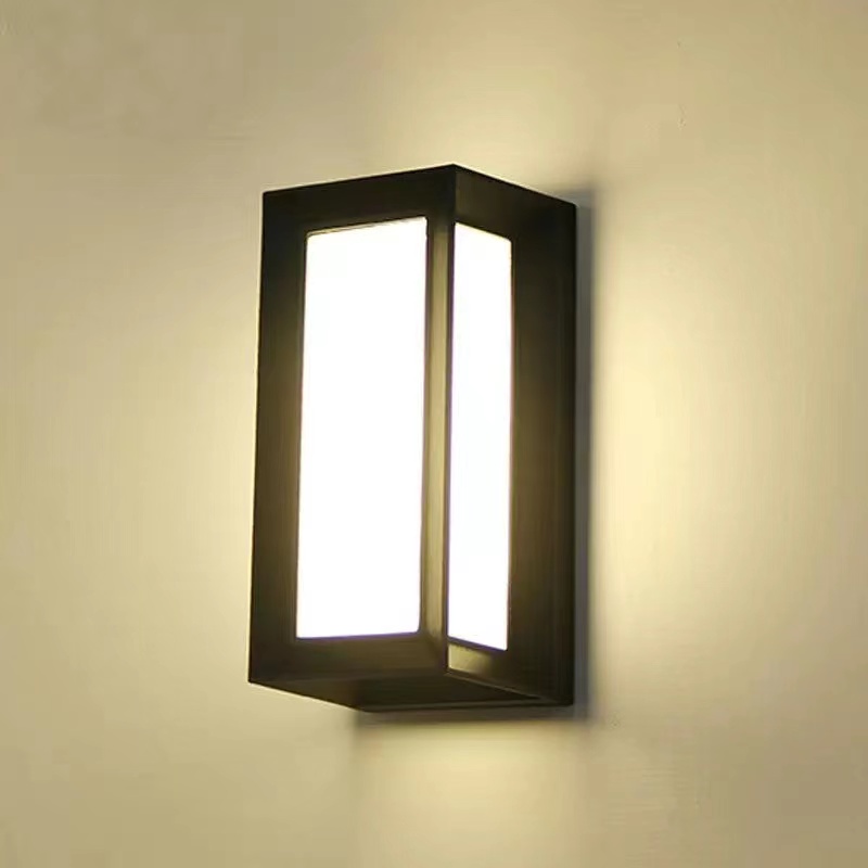 Modern Outdoor Indoor Wall Light Aluminum LED Square Wall Lamp Waterproof Garden Light 18W