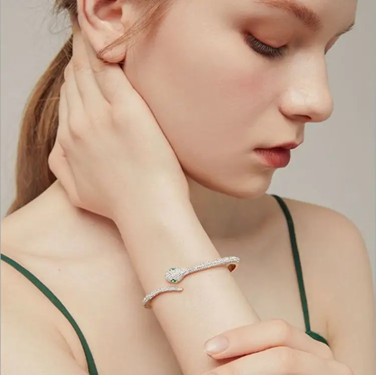 Amoryubo joias de design personalizado, joias com design personalizado de cristal rosa dourado, melhor venda na moda, pulseira de cobra em forma de c