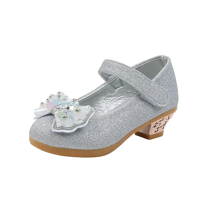 Toptan deri ayakkabı kız 2023 yeni sandalet modeli gösterisi prenses çocuk ayakkabıları