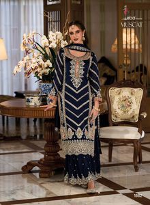 刺繍作業付き最新デザインシルクSalwar Kameezスーツ女性用パーティーウェア手頃な価格で入手可能