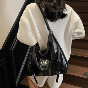 2025 kadın yeni moda büyük kapasiteli sınır ötesi sırt çantası Polyester Zip Tote çanta zincir öğrenciler için Commuting sınıf sonbahar - Product Image 5