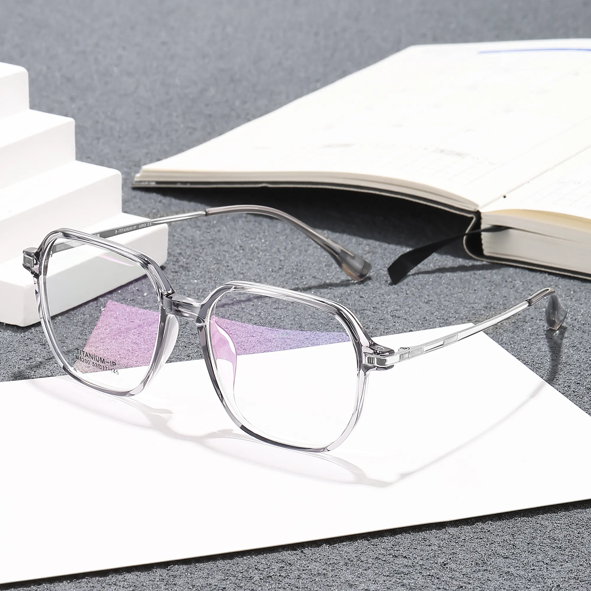 ZOWIN Modell M8200 Titan Temple Brillenrahmen TR90 Brillen für Rahmen individuelles Logo Rahmen auf Lager Brillen Luxusbrillen