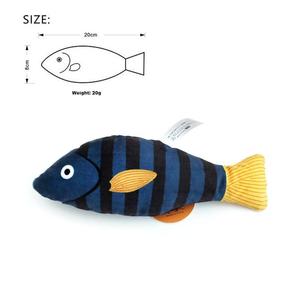Novo atacado gato brinquedos <span class=keywords><strong>catnip</strong></span> marisco peixe auto-jogando gato brinquedo moagem dentes resistentes a tease