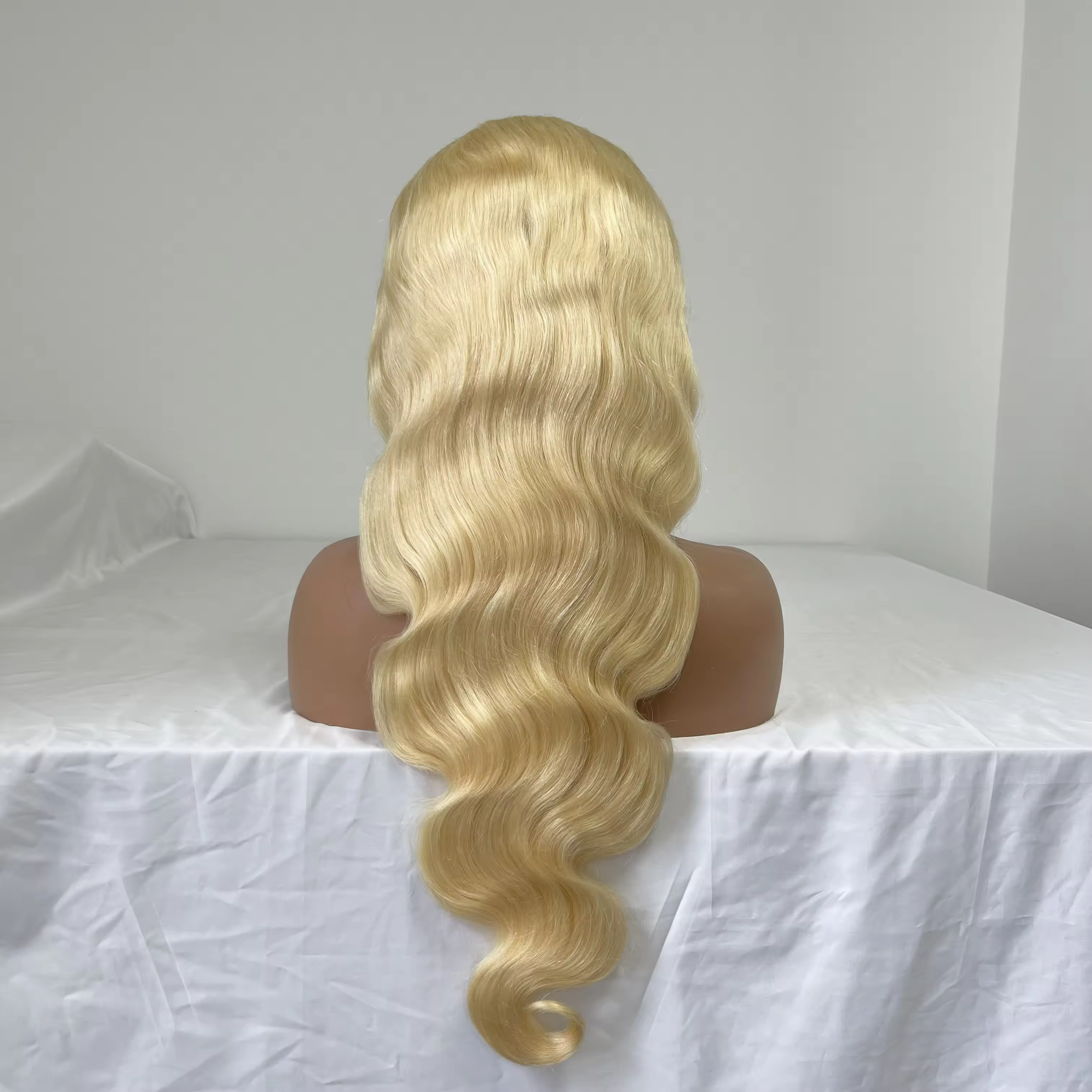 613 Blond