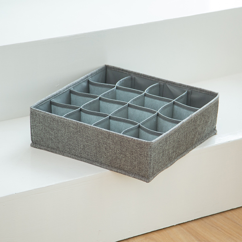 16 gray grids