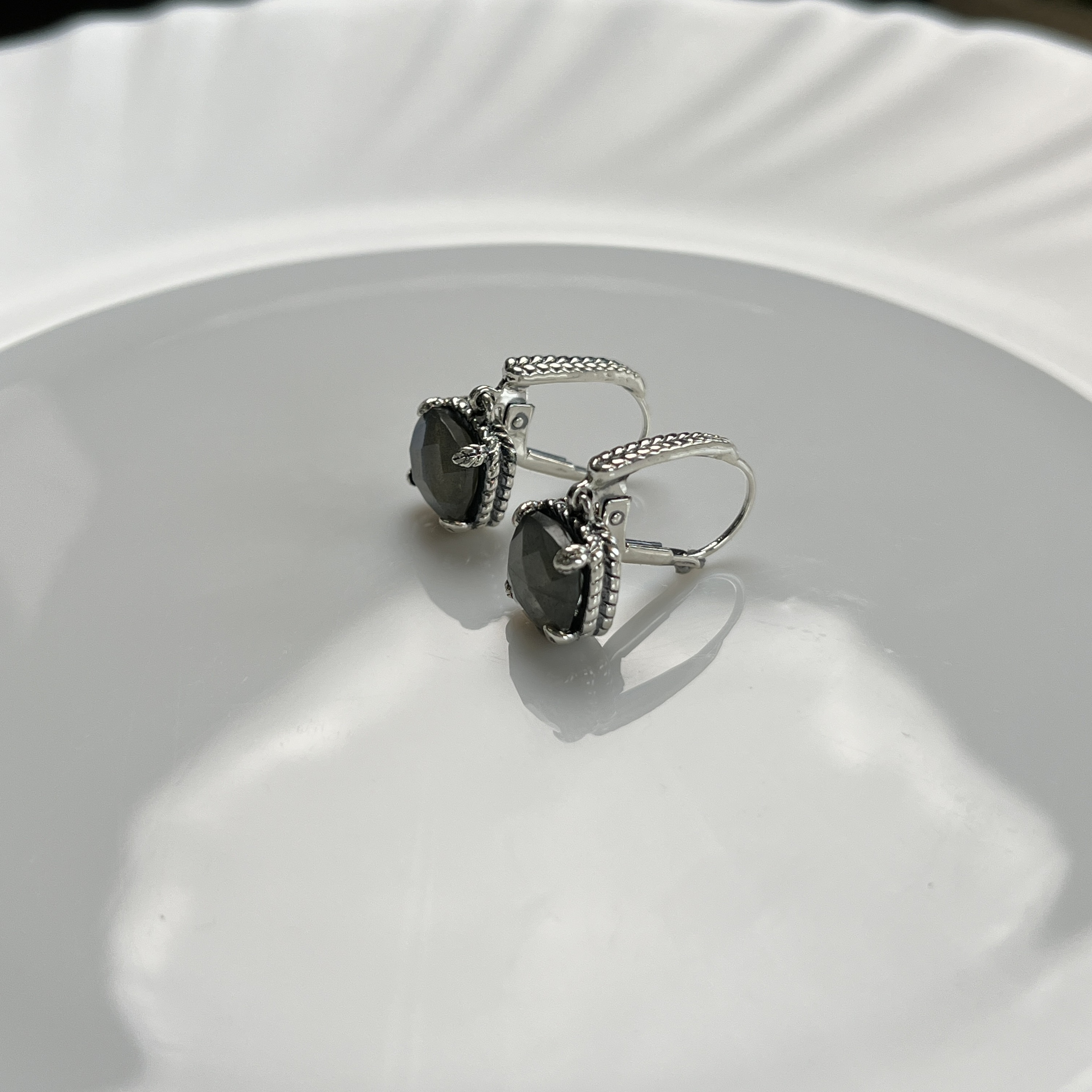 Rhodium blanc avec oxydation