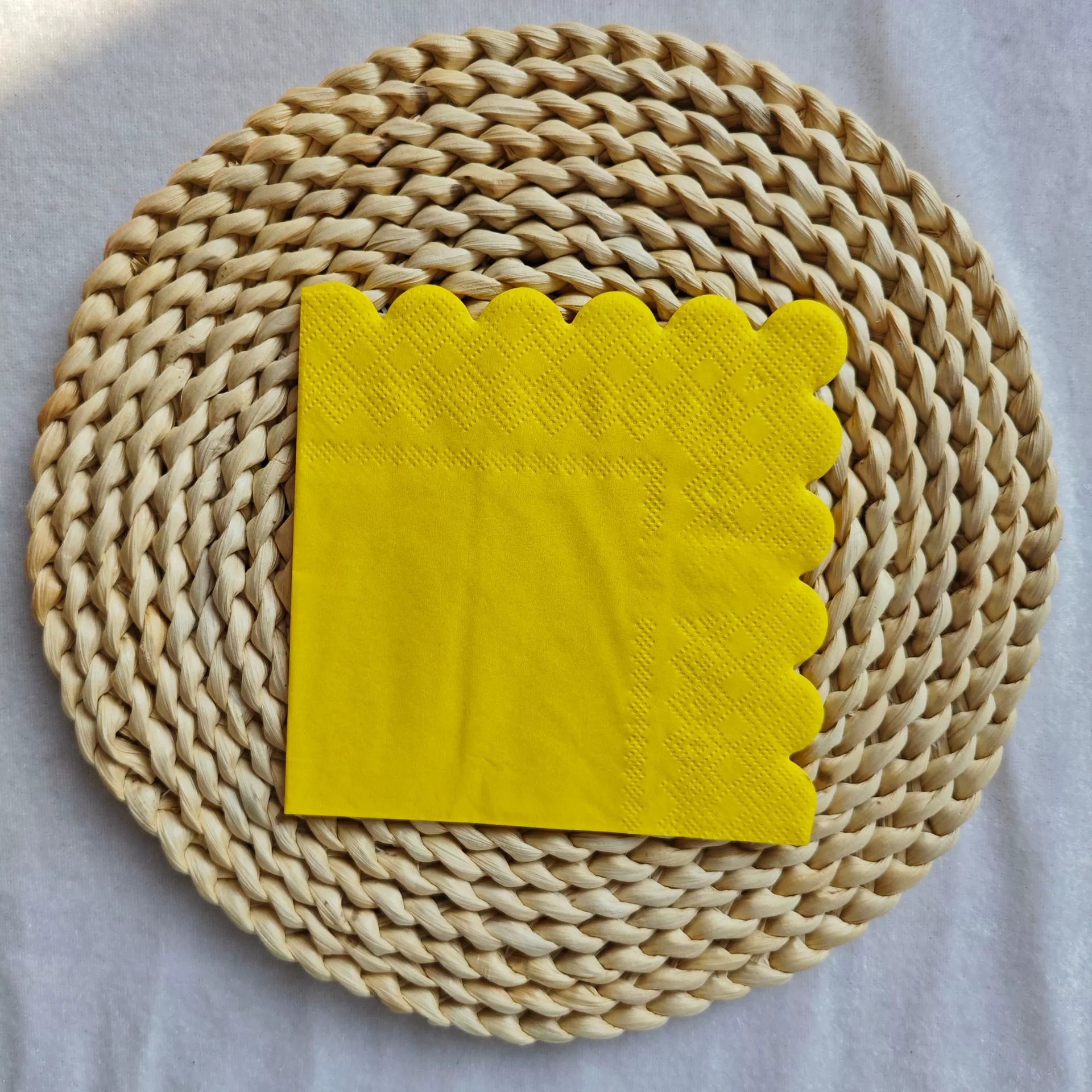 Jaune
