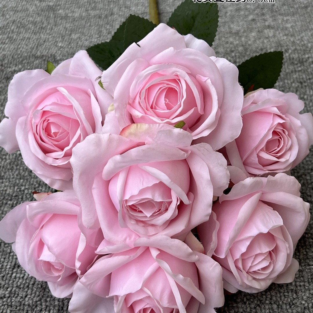 7 cabezas de rosa búlgara - rosa claro