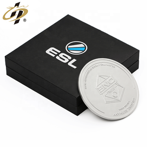 高品质锌合金制成哑光镀银金属奖励纪念品硬币带礼品盒 - Product Image 2