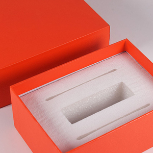 赤い装飾段ボールベースとふたの入れ子になったクリスマスギフト包装箱 - Product Image 2