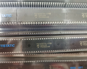 Stock pic 16 f877 PIC16F877A-I/P pic16f877a microcontrollore 16 f877a DIP40 circuito integrato potenziato Flash nuovi chip originali IC - Product Image 4