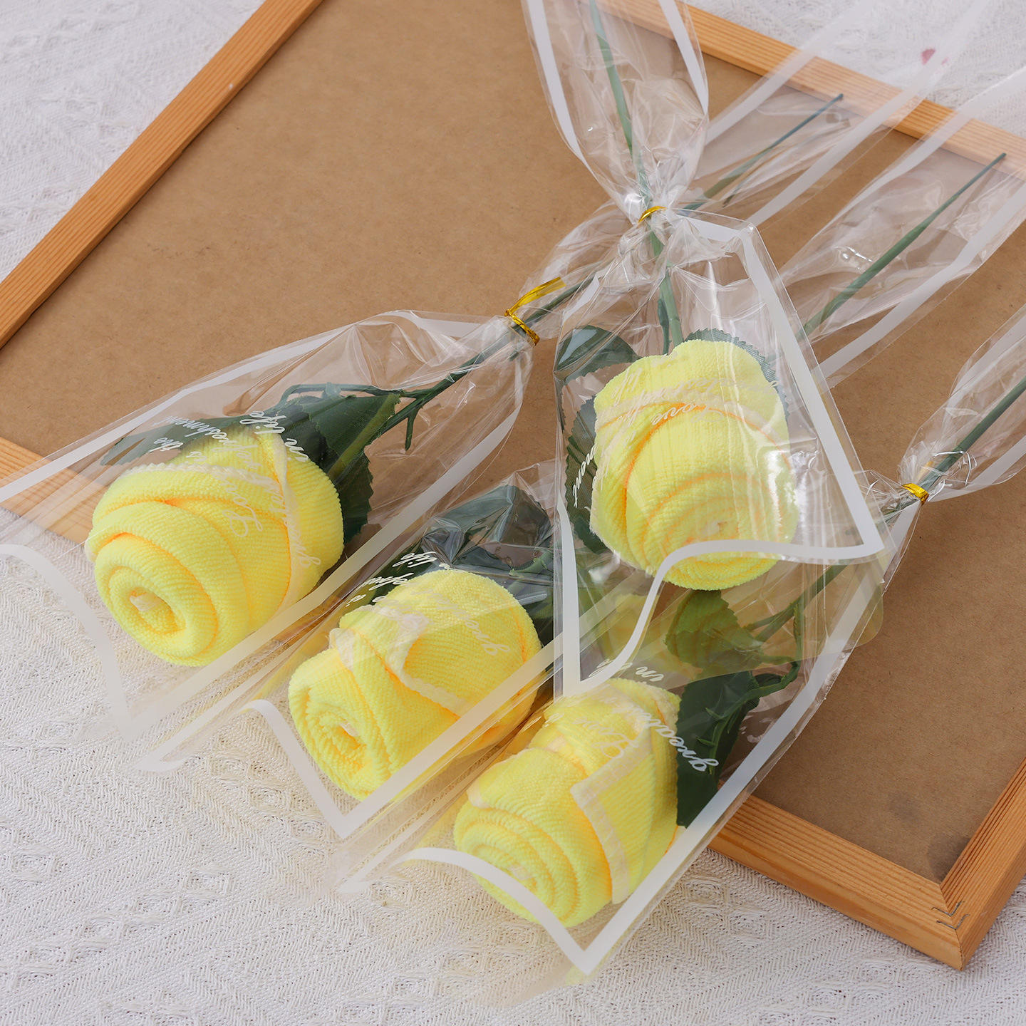 สีเหลือง