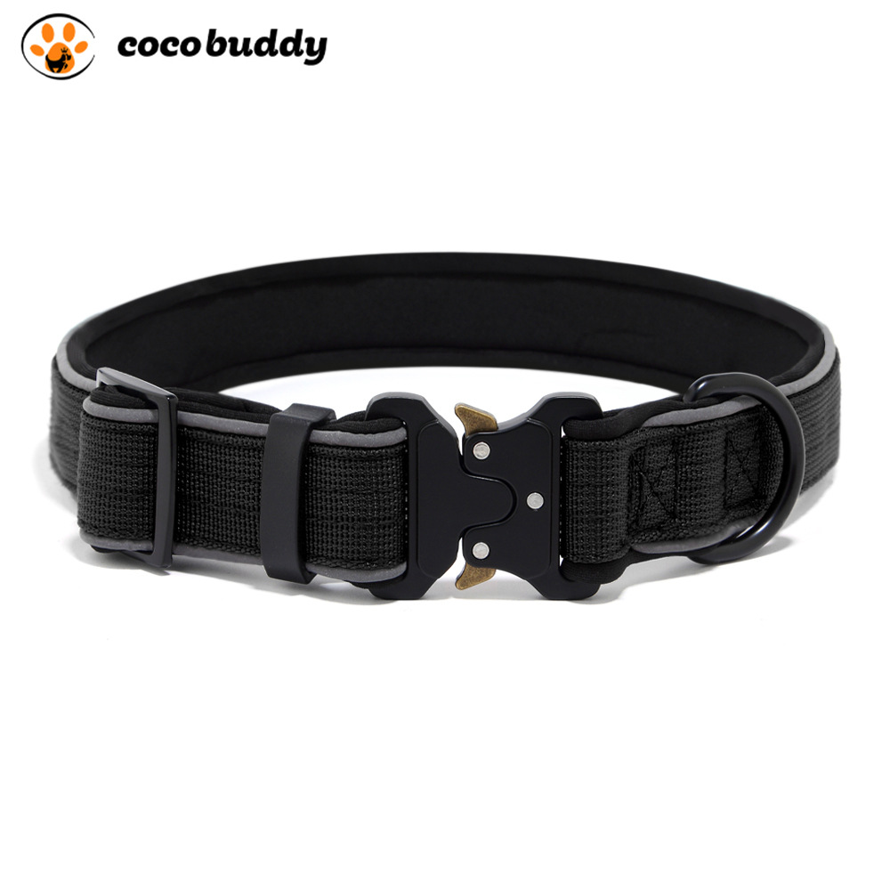 cuello negro
