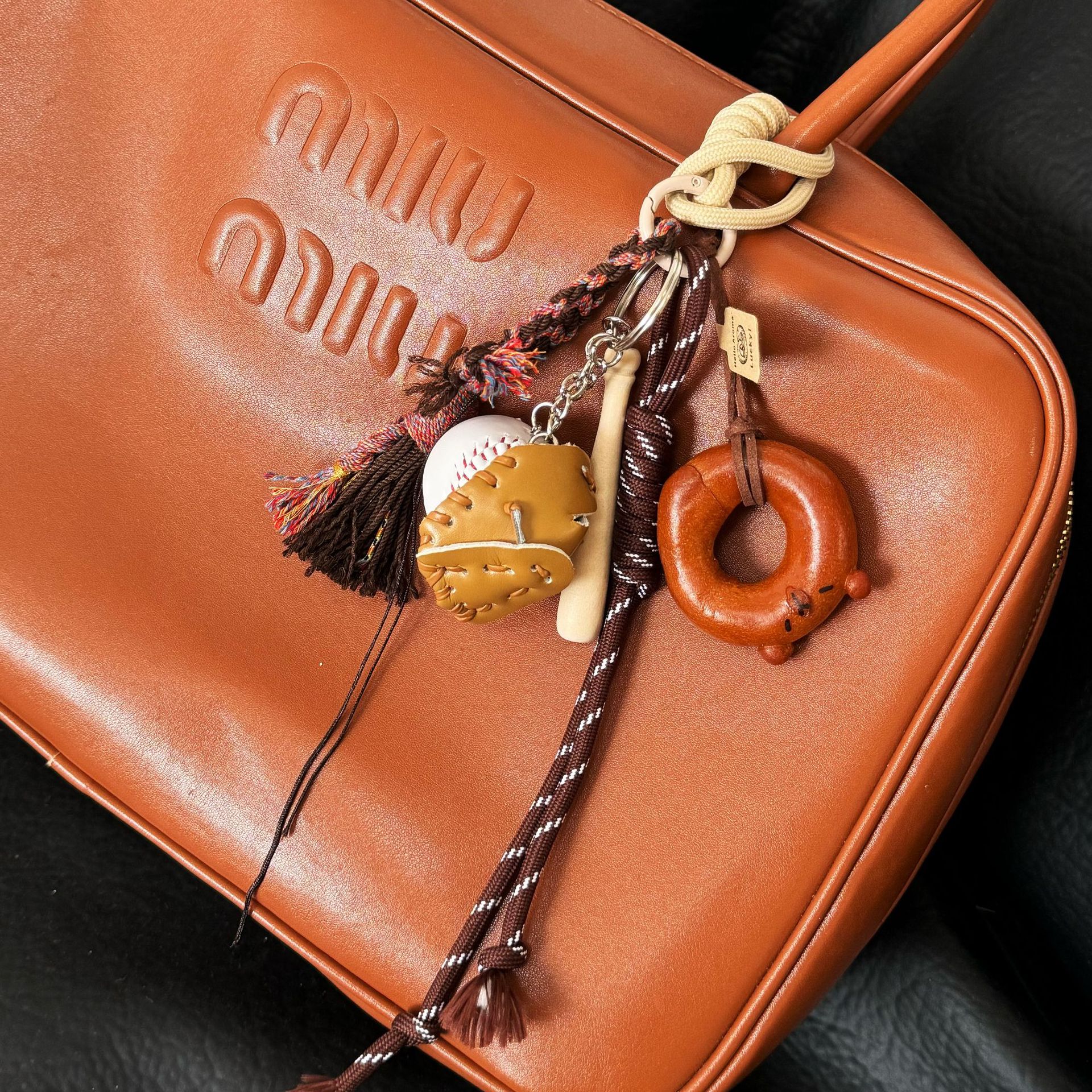 Pendentif kappi bala m vent marron (en stock)