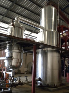 Re-refining of Used Engine <strong>Oil</strong> in an Environmentally Friendly Way/change Black Engine <strong>Oil</strong> to Clean <strong>Oil</strong> Recycling Machine - Product Image 5