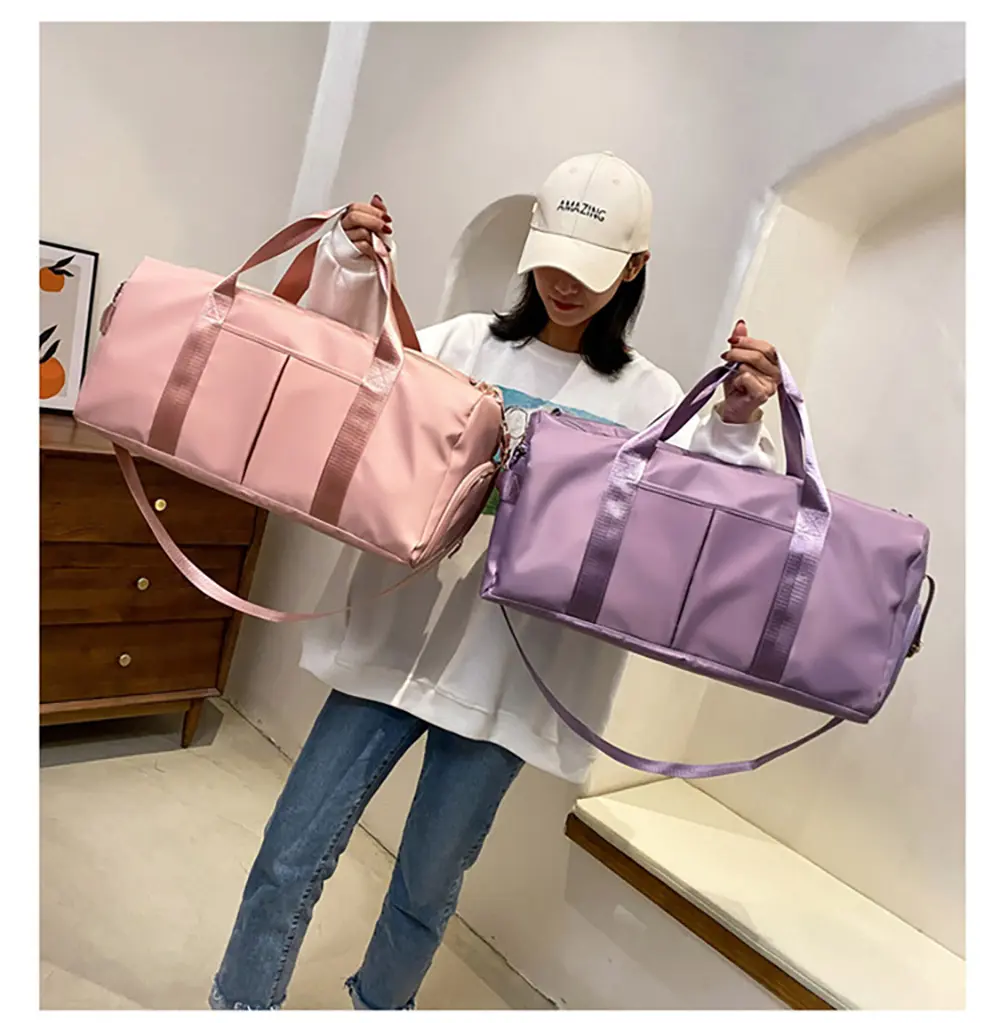 Дизайнерская большая дорожная розовая спортивная сумка под заказ с логотипом для женщин