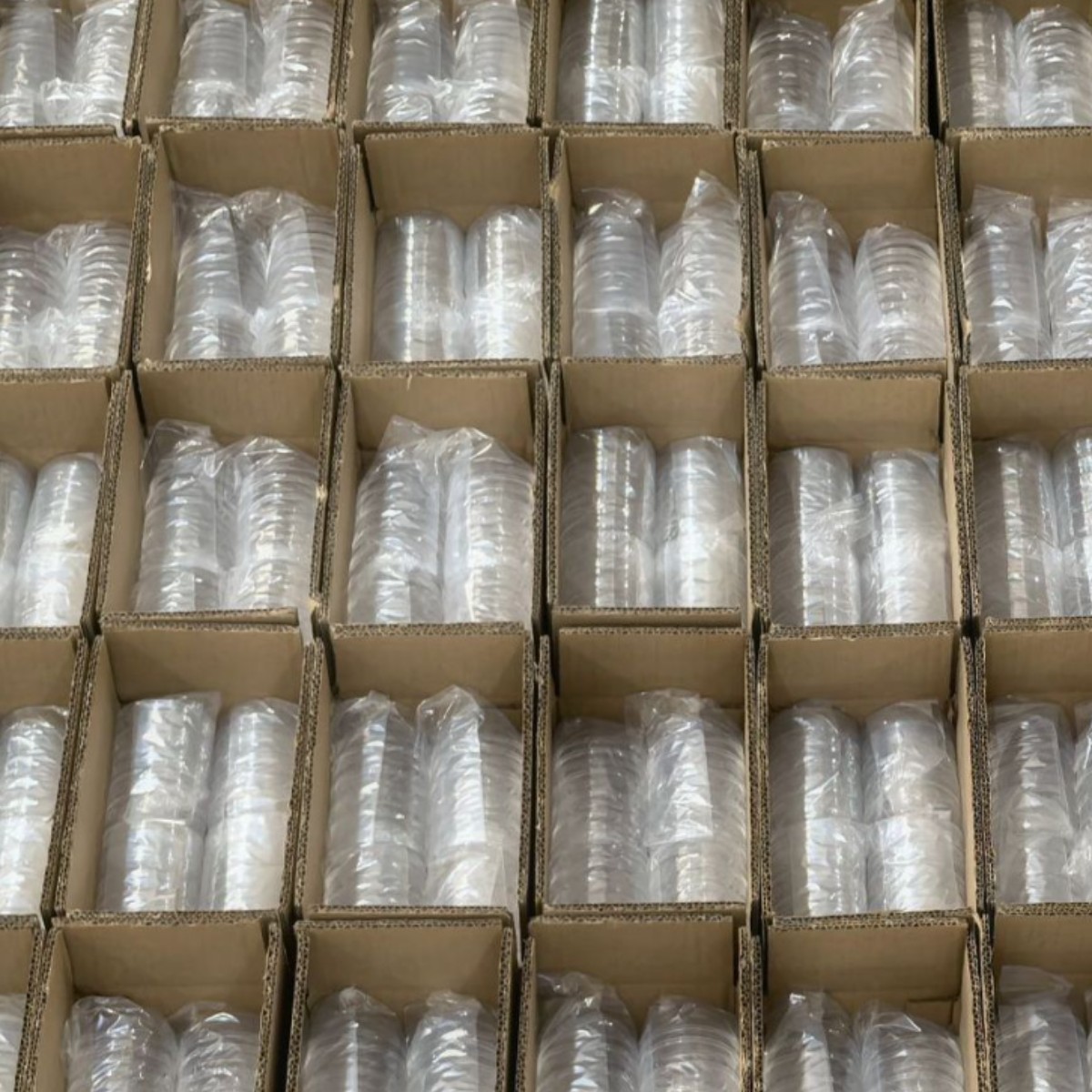 20 boules rondes de 6 cm dans une boîte personnalisée