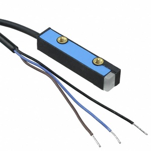 IQ08-02BNSKT0S誘導ブロックスタイル近接センサー2mm検出NPN出力 - Product Image 1
