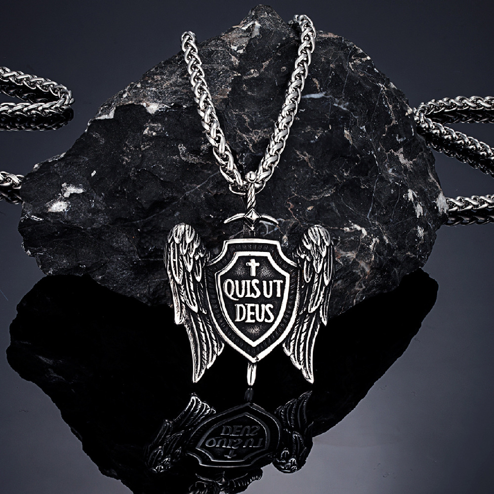 Collier pendentif en acier inoxydable