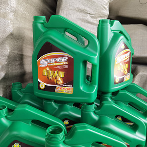 Wholesale <strong>4</strong> <strong>Liter</strong> Antifreeze Barrel with Double Handle Factory-in-stock 4L Sealed Plastic Square Shape Thickened 4L Oil Barrel - Product Image 3