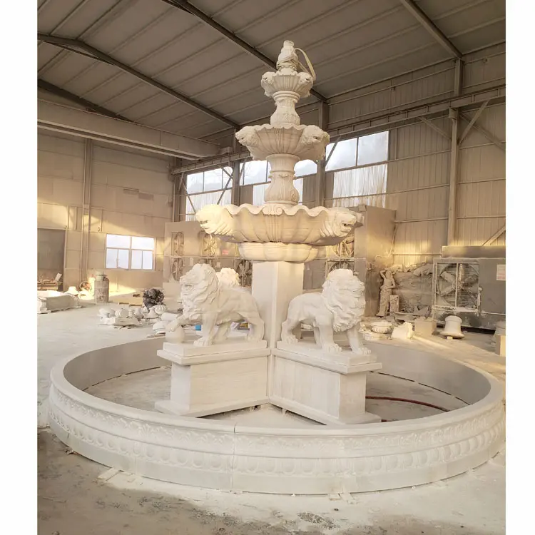 Fontane di marmo bianche cinesi del giardino della scultura del leone della fontana di pietra naturale da vendere